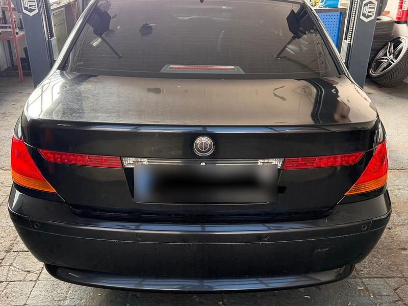 Gebraucht BMW 735 280 PS (205 kW) 2003 Schwarz Limousine
