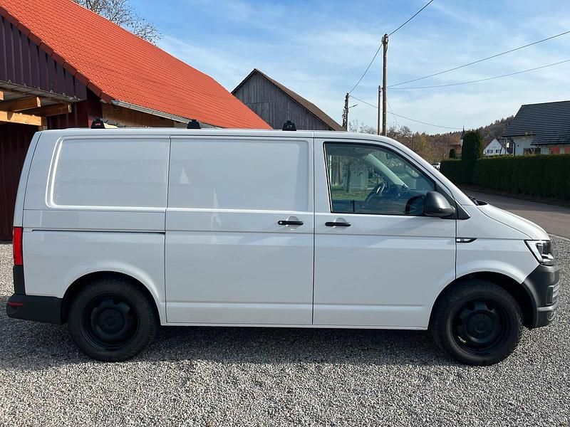 Gebraucht VW Transporter 150 PS (110 kW) 2016 Weiß Van