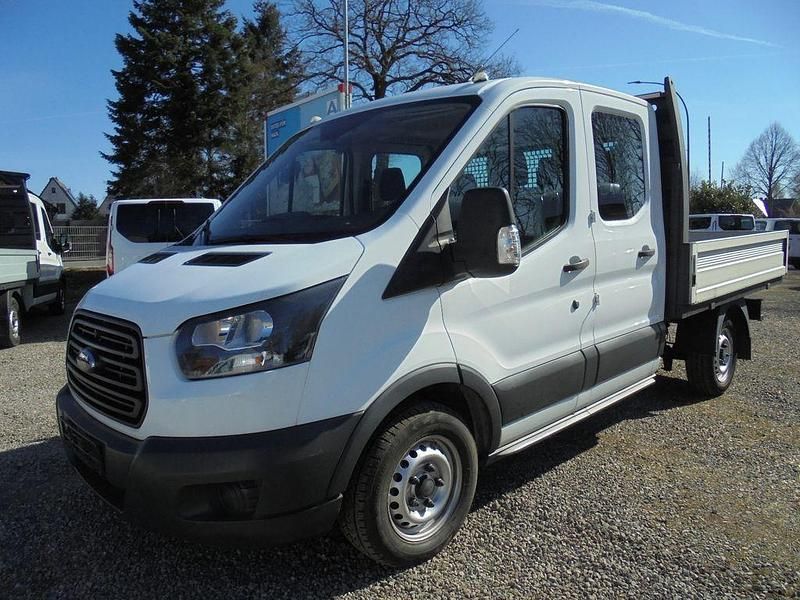 Gebraucht Ford Transit 105 PS (77 kW) 2018 Weiß Van / Kleinbus