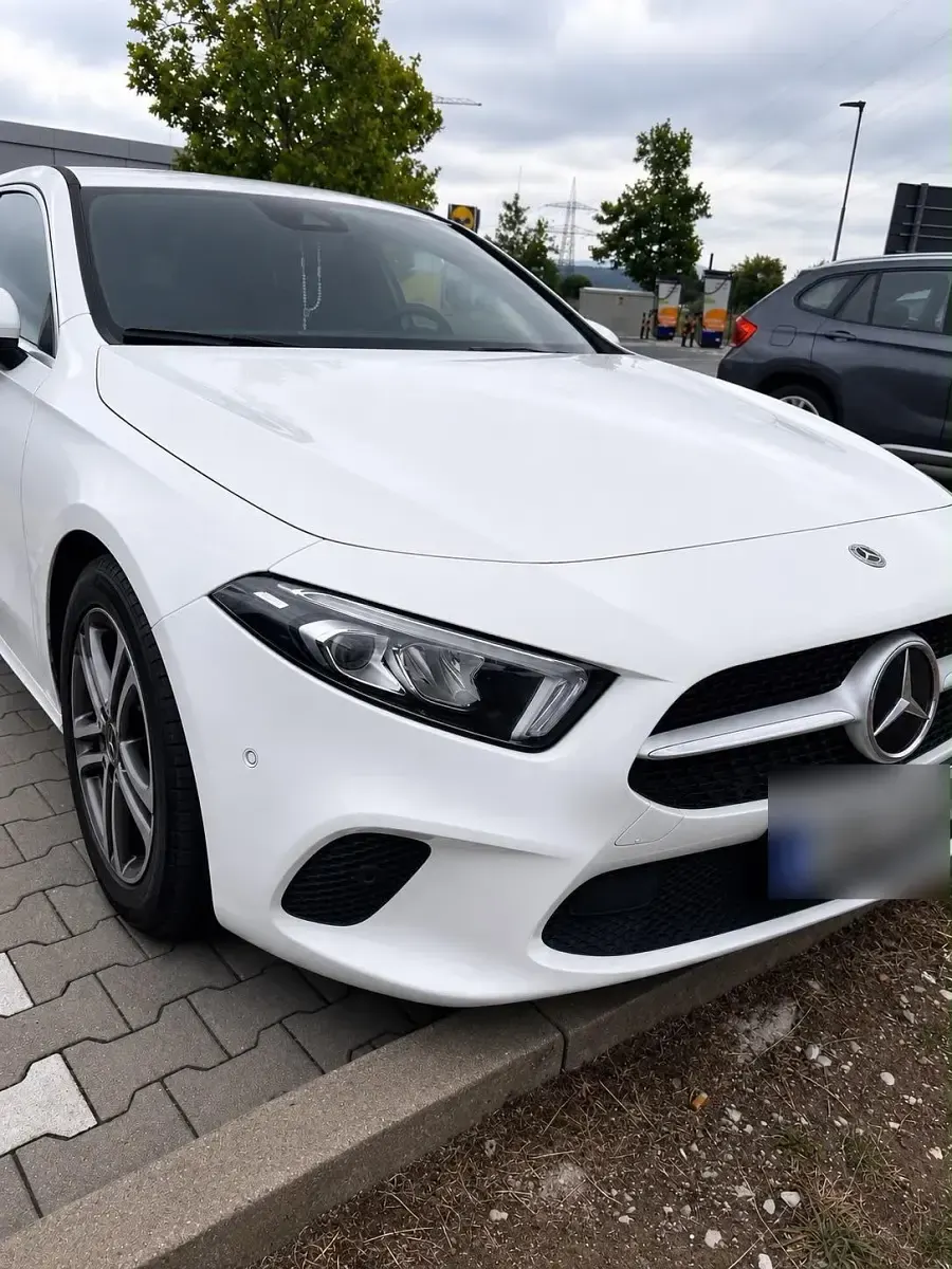 Gebraucht Mercedes A160 109 PS (80 kW) 2022 Weiß Kleinwagen