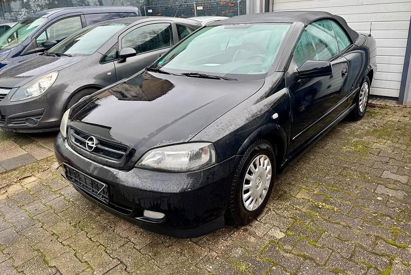 Gebraucht Opel Astra Cabriolet 101 PS (74 kW) 2002 Schwarz Cabrio