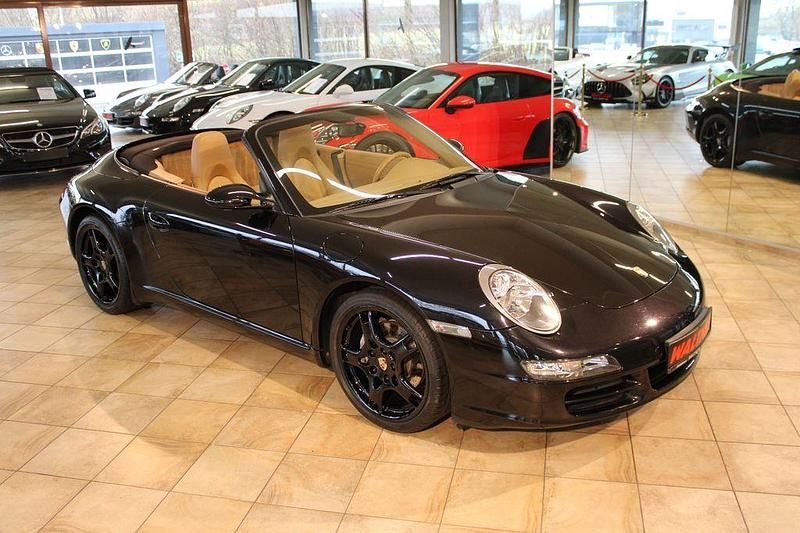 Schwarz Gebraucht 2005 Porsche 911 Carrera Cabriolet Cabrio | 52.999 € (Fairer Preis) - Bild 1/4