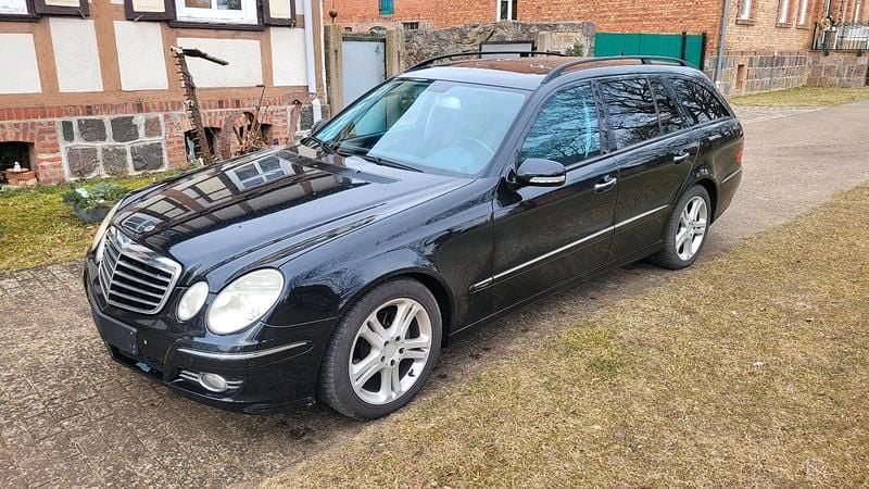 Gebraucht Mercedes E200 184 PS (135 kW) 2006 Schwarz Kombi