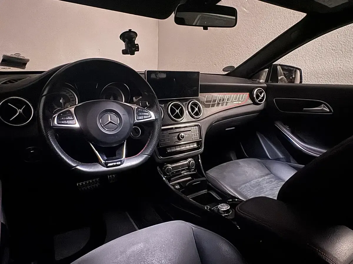 Gebraucht Mercedes CLA180 AMG 122 PS (89 kW) 2013 Schwarz Coupé