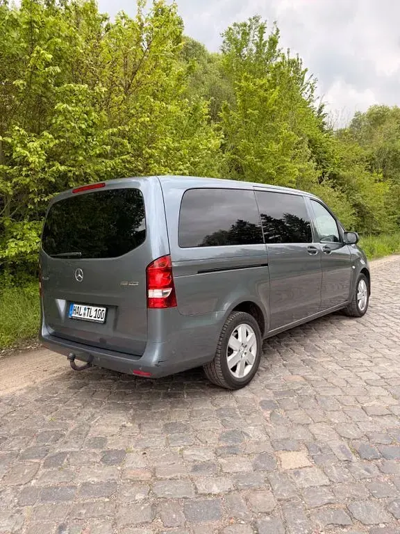 Gebraucht Mercedes Vito 160 PS (117 kW) 2018 Grau Van