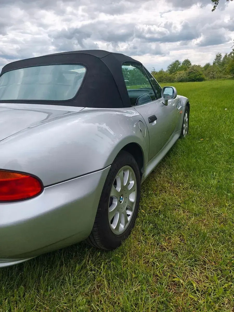 Gebraucht BMW Z3 118 PS (86 kW) 1999 Silber Cabrio