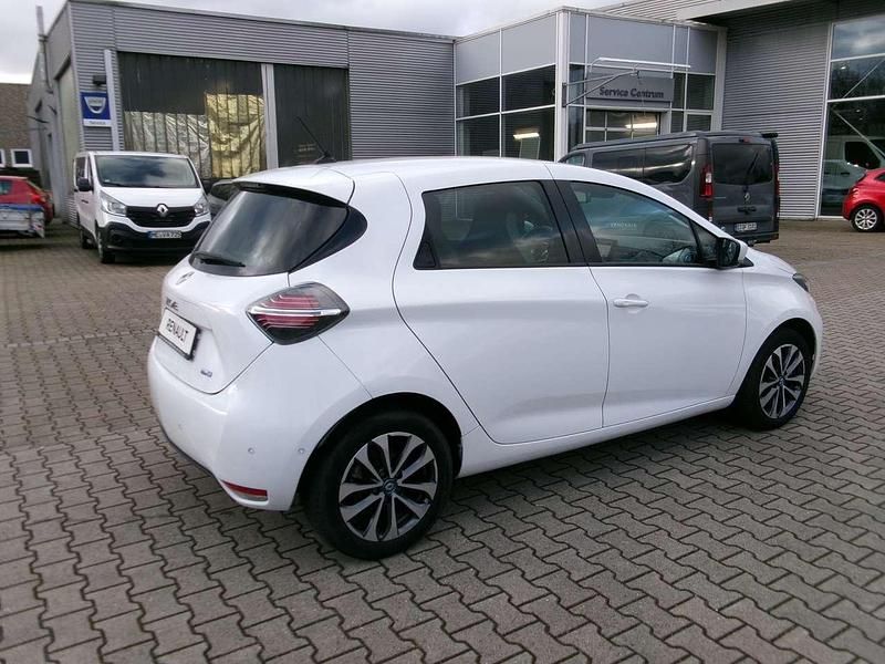 Gebraucht Renault Zoe Intens 50 kW (69 PS) 2020 Arktisweiß Kleinwagen