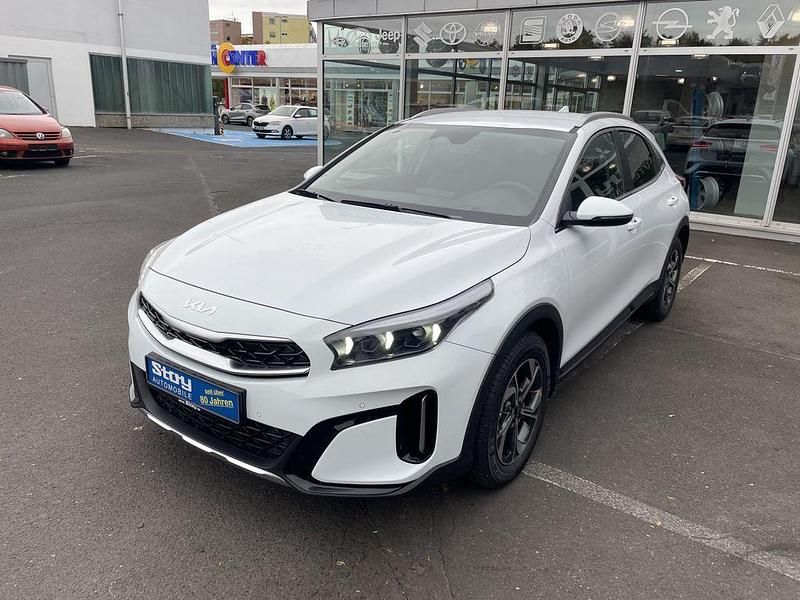 Lunar silber Gebraucht 2024 Kia XCeed SUV | 24.990 € (Guter Preis) - Bild 1/4