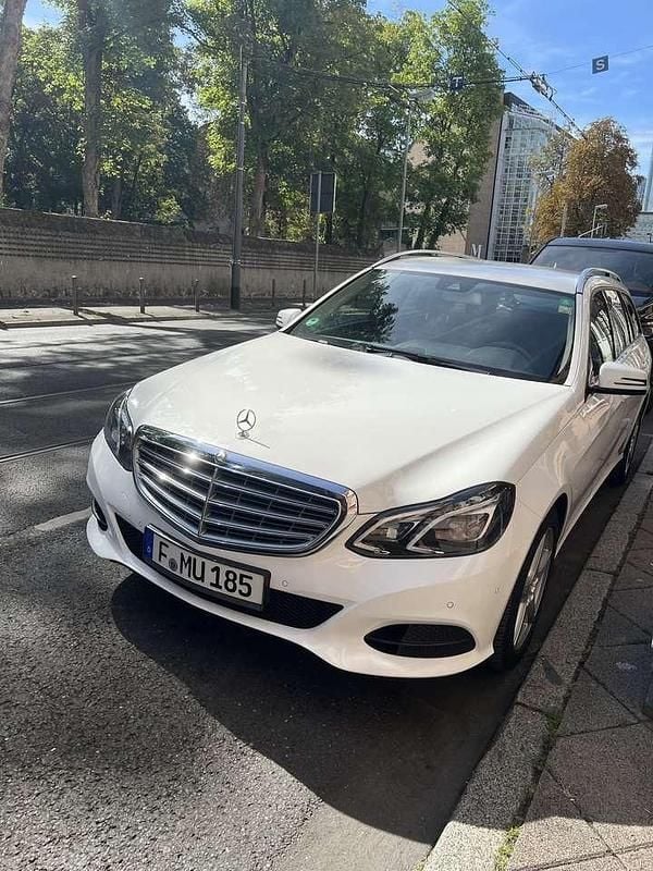 Gebraucht 2015 Mercedes E350 Kombi | 17.000 € (Guter Preis) - Bild 1/4