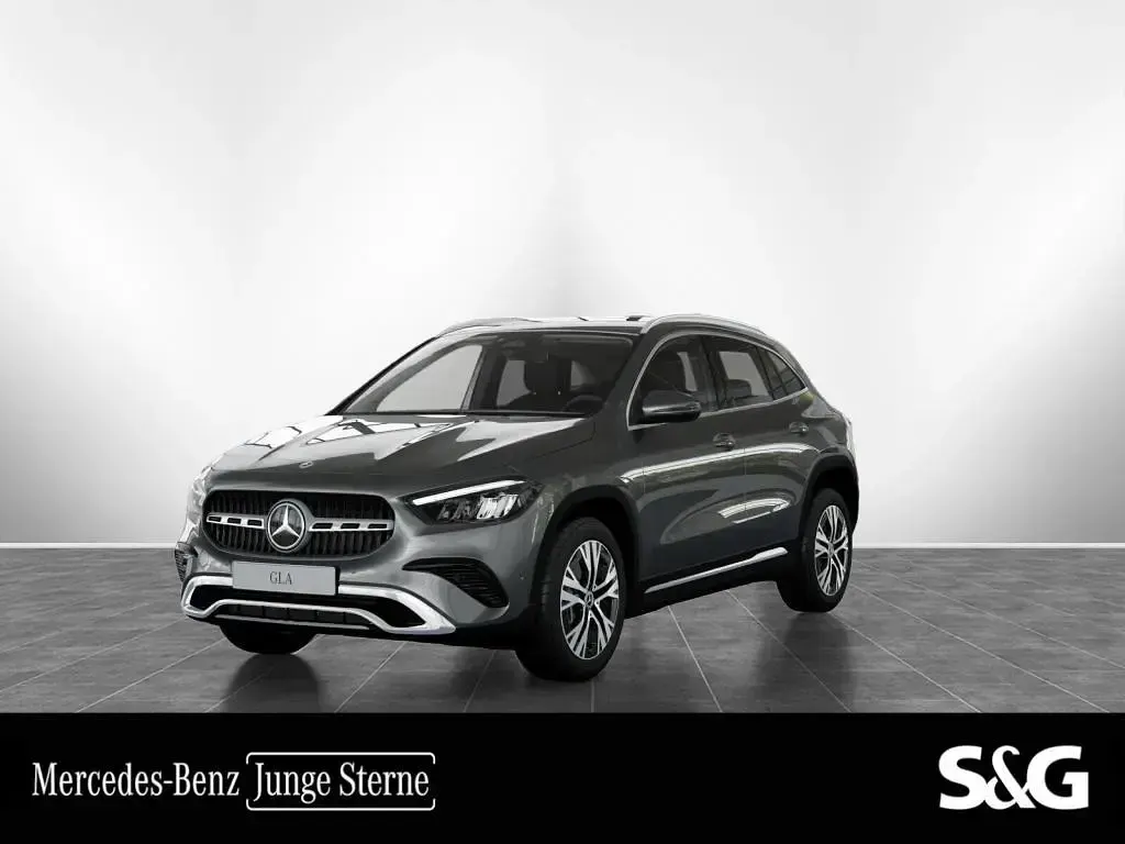 Gebraucht Mercedes GLA220 190 PS (139 kW) 2025 SUV
