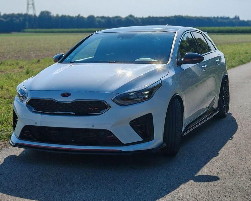Gebraucht Kia ProCeed 204 PS (150 kW) 2020 Weiß Kleinwagen