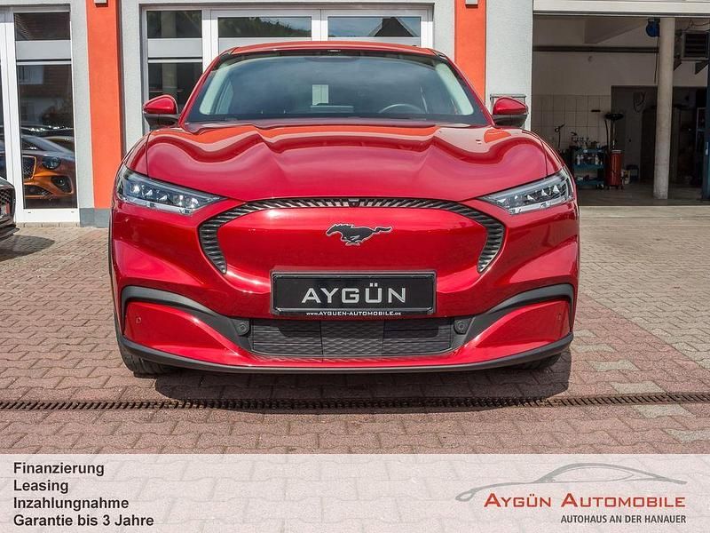 Gebraucht Ford Mustang Mach-E 197 kW (269 PS) 2021 Lucid rot SUV