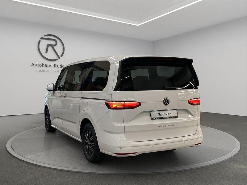 Neu VW Multivan 150 PS (110 kW) 2026 Weiß Van