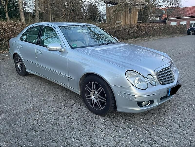 Gebraucht Mercedes E200 183 PS (134 kW) 2006 Limousine