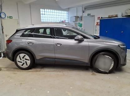 Gebraucht Audi Q4 e-tron Advanced 150 kW (204 PS) 2023 Taifungrau metallic SUV