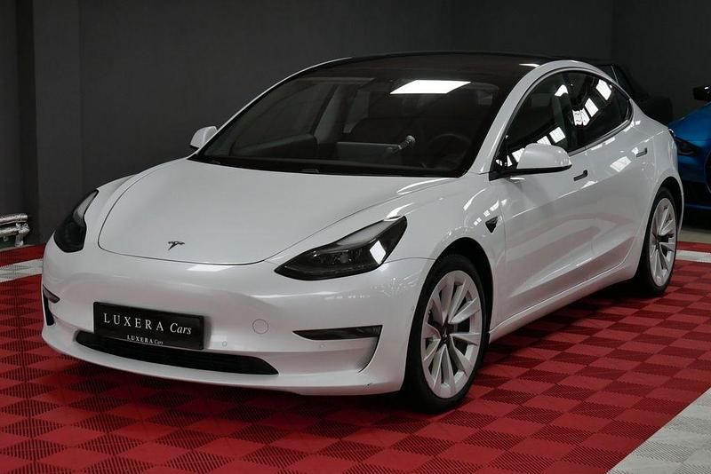 Weiß Gebraucht 2021 Tesla Model 3 Limousine | 15.990 € (Superpreis) - Bild 1/4