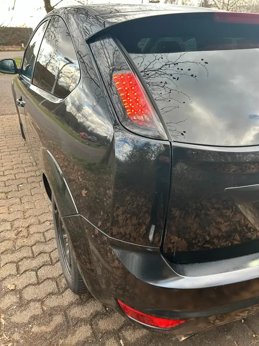 Gebraucht Ford Focus 101 PS (74 kW) 2008 Schwarz Coupé