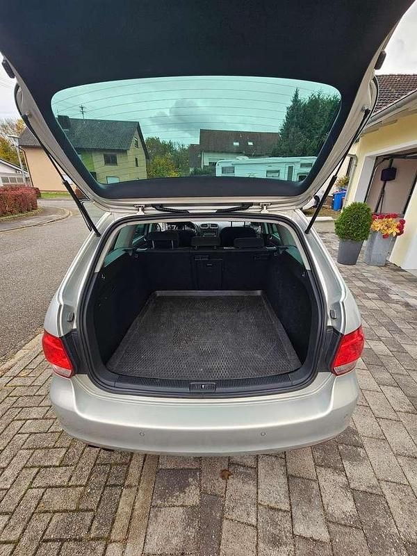 Gebraucht VW Golf VII Style 122 PS (89 kW) 2012 Silber Kombi