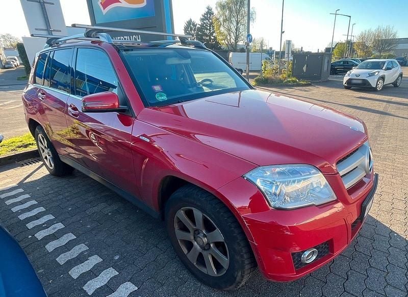Gebraucht Mercedes GLK200 143 PS (105 kW) 2011 Rot SUV