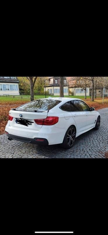 Weiß Gebraucht 2016 BMW 320 Gran Turismo M Sport Limousine | 22.999 € (Fairer Preis) - Bild 1/4
