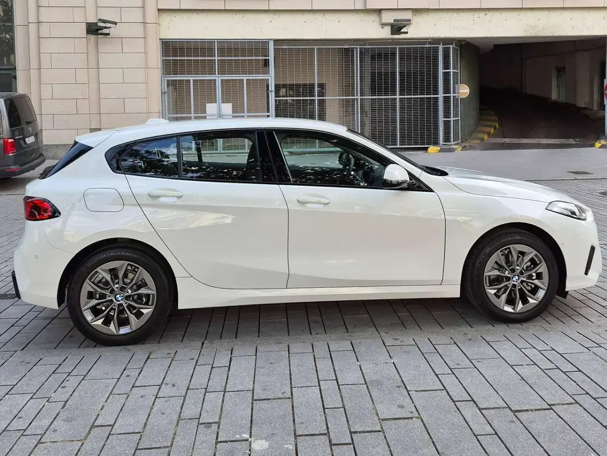 Gebraucht BMW 116 122 PS (89 kW) 2026 Weiß Kleinwagen