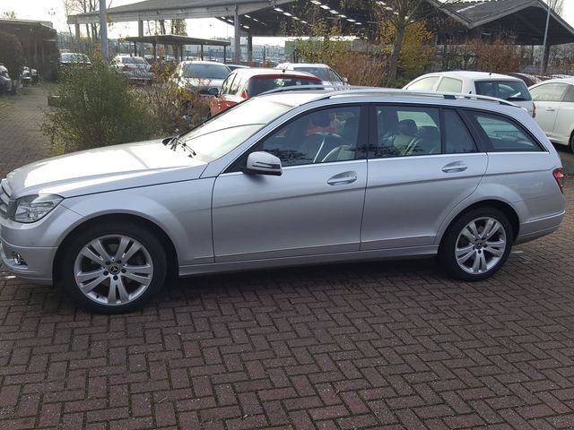 Gebraucht Mercedes C220 231 PS (169 kW) 2009 Silber Kombi