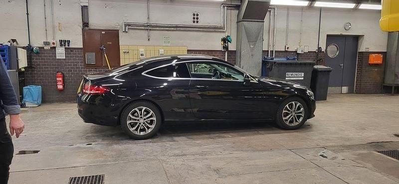 Gebraucht Mercedes C200 Edition 1 184 PS (135 kW) 2016 Schwarz Coupé