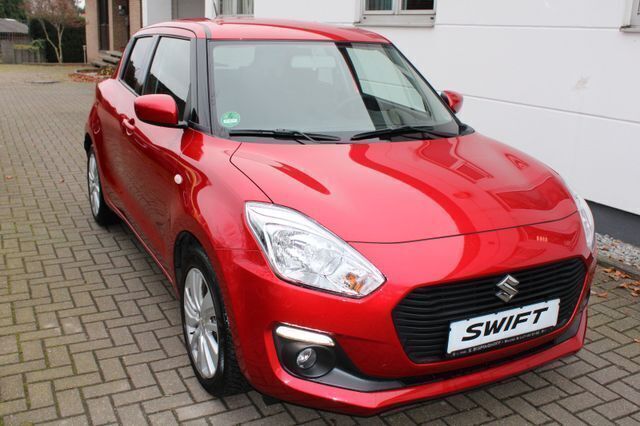 Gebraucht Suzuki Swift Comfort 90 PS (66 kW) 2018 Rot Kleinwagen