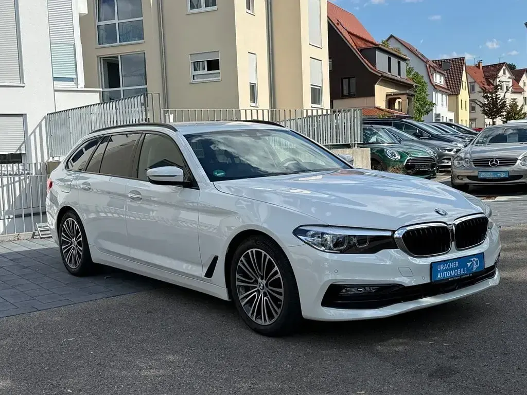 Gebraucht BMW 530 Sport Line 252 PS (185 kW) 2017 Weiß Kombi