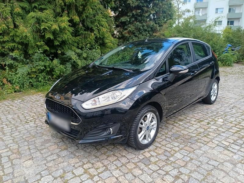 Schwarz Gebraucht 2017 Ford Fiesta Kleinwagen | 6.999 € (Superpreis) - Bild 1/4