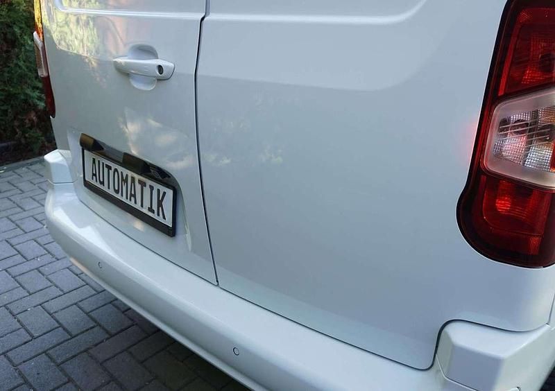 Używany Opel Combo 131 KM (96 kW) 2020 Biały Minivan