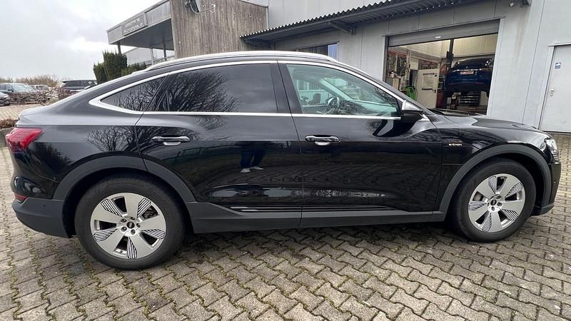 Gebraucht Audi e-tron Sportback Basis 230 kW (313 PS) 2022 Schwarz SUV