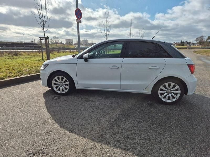 Gebraucht Audi A1 Sportback Sport 95 PS (69 kW) 2017 Weiß Kleinwagen