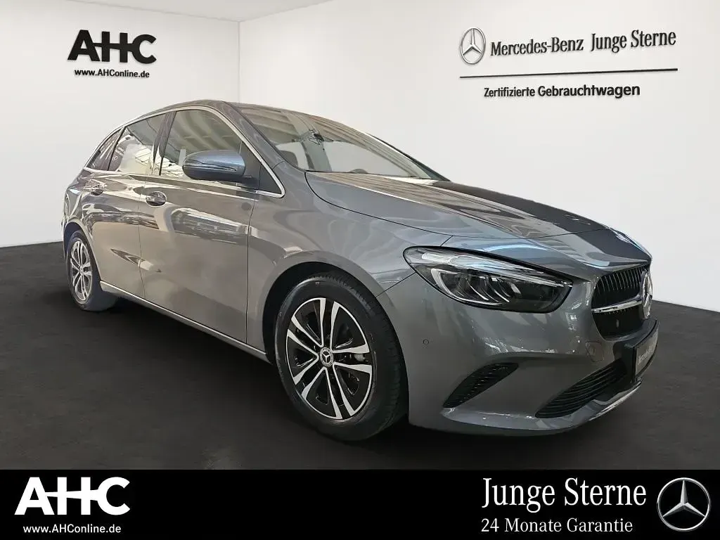 Gebraucht Mercedes B200 Progressive 163 PS (119 kW) 2025 Grau Kleinwagen