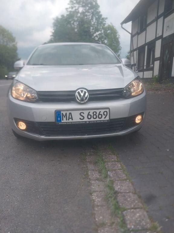 Grau Gebraucht 2011 VW Golf VI Trendline Kombi | 3.499 € (Superpreis) - Bild 1/4