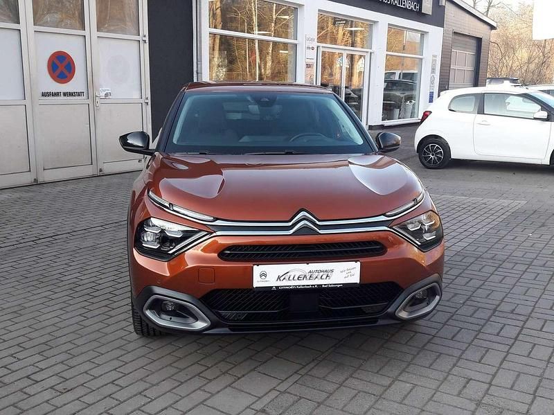 Gebraucht Citroën C4 Shine 155 PS (114 kW) 2021 Karamel braun Limousine