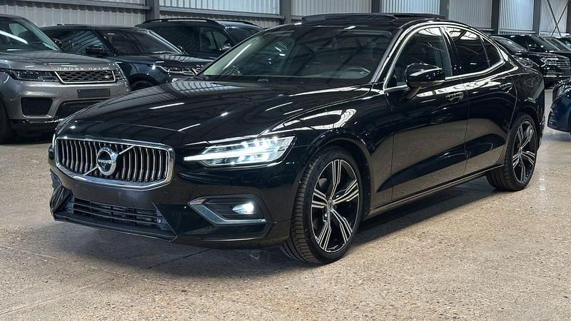 Schwarz Gebraucht 2021 Volvo S60 Inscription Limousine | 23.900 € - Bild 1/4