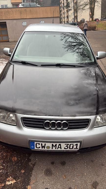 Grau Gebraucht 2002 Audi A3 Ambition Limousine | 1.000 € (Guter Preis) - Bild 1/4