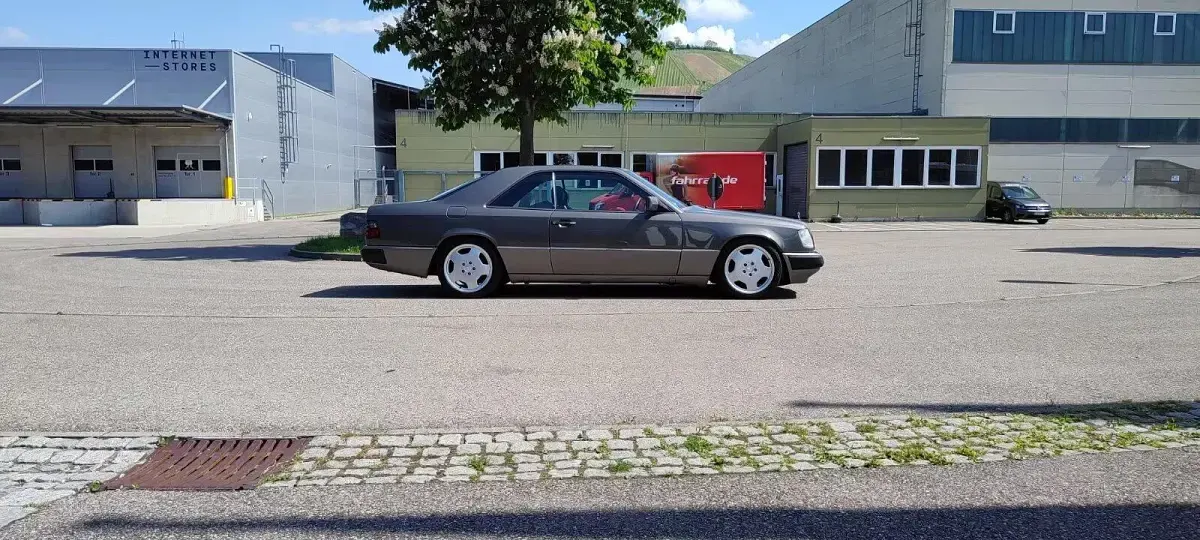 Gebraucht Mercedes E320 Sportline 220 PS (161 kW) 1993 Grau Coupé