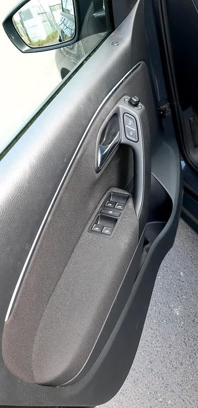 Gebraucht VW Polo 75 PS (55 kW) 2018 Grau Kleinwagen