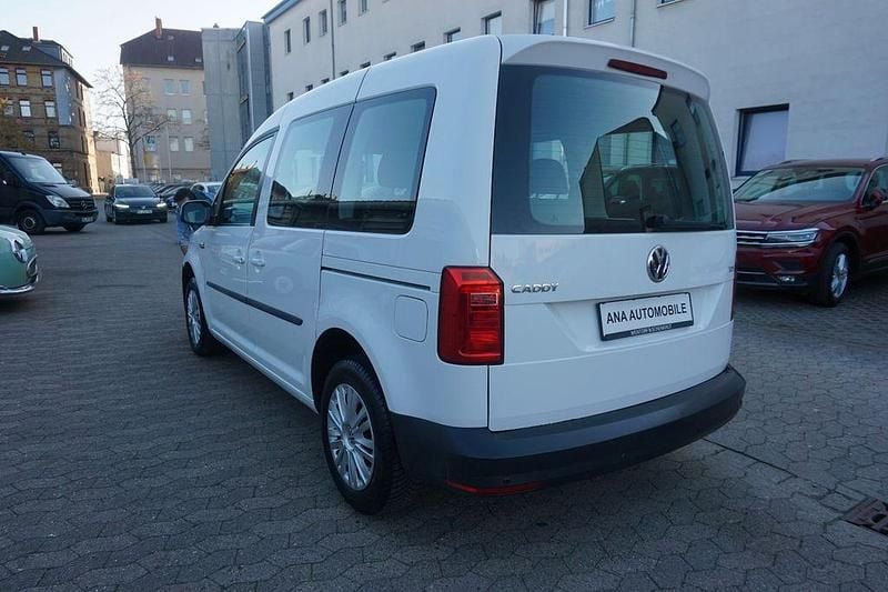 Gebraucht VW Caddy Trendline 75 PS (55 kW) 2017 Weiß Van / Kleinbus