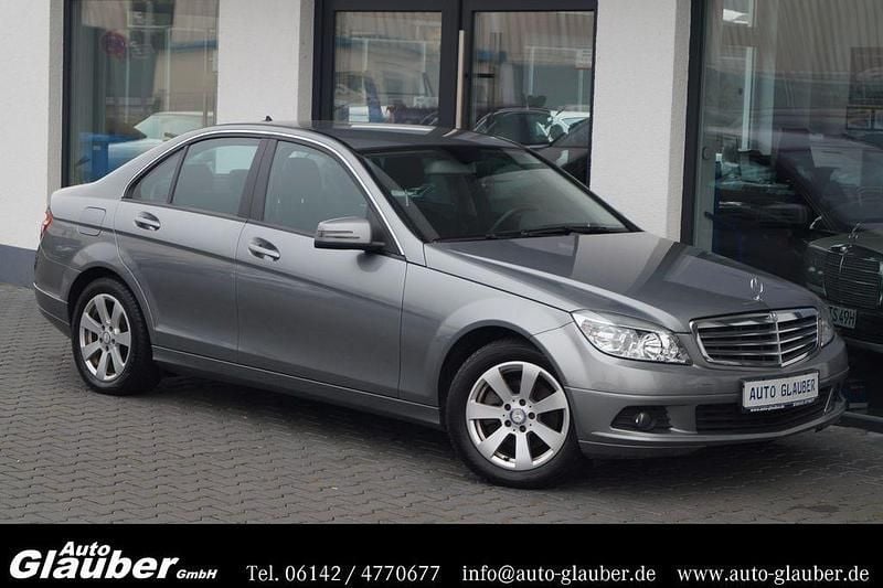 Silber Gebraucht 2009 Mercedes C200 Limousine | 7.950 € (Fairer Preis) - Bild 1/4