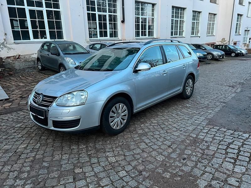 Gebraucht VW Golf V Comfortline 122 PS (89 kW) 2008 Silber Kombi