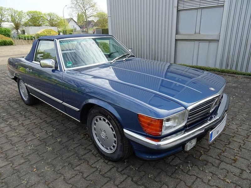 Second-hand Mercedes SL300 1987 Albastru Cabrio