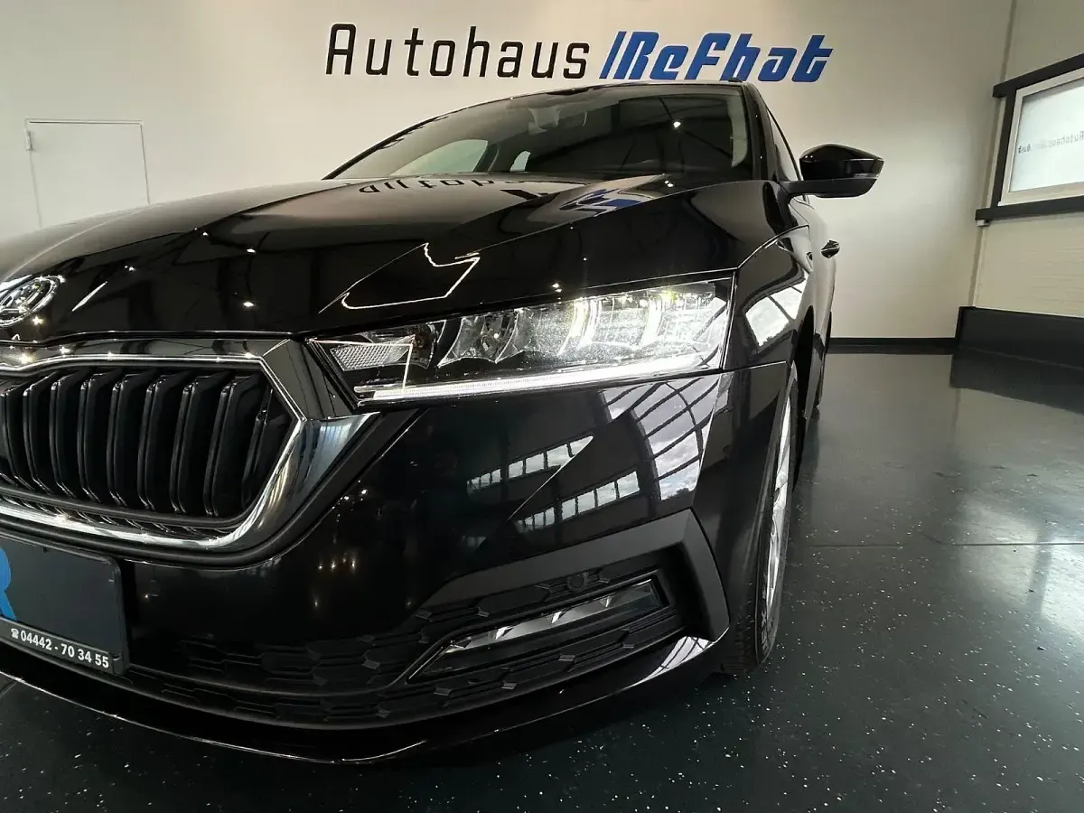 Gebraucht Skoda Octavia Ambition 116 PS (85 kW) 2020 Schwarz Limousine