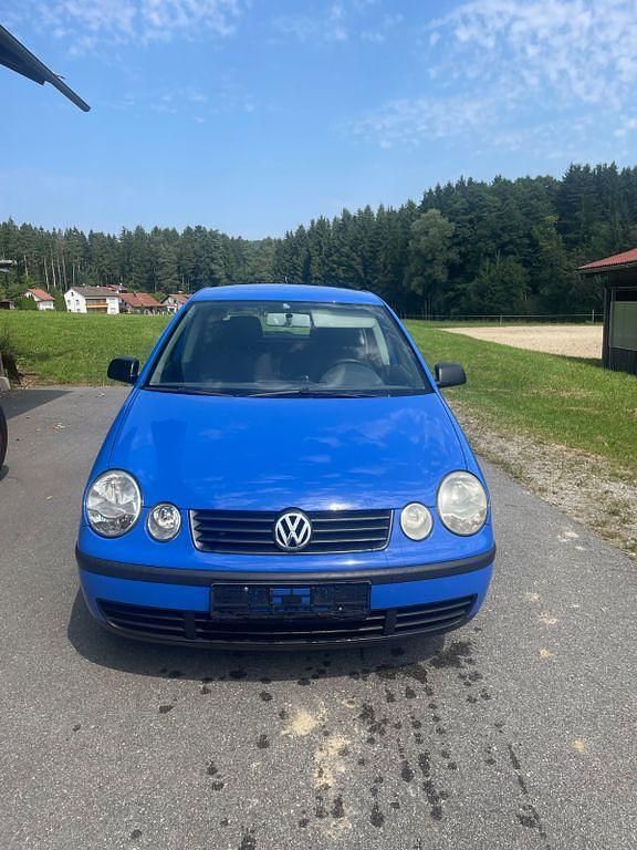 Blau Gebraucht 2002 VW Polo Basis Limousine | 550 € (Superpreis) - Bild 1/4