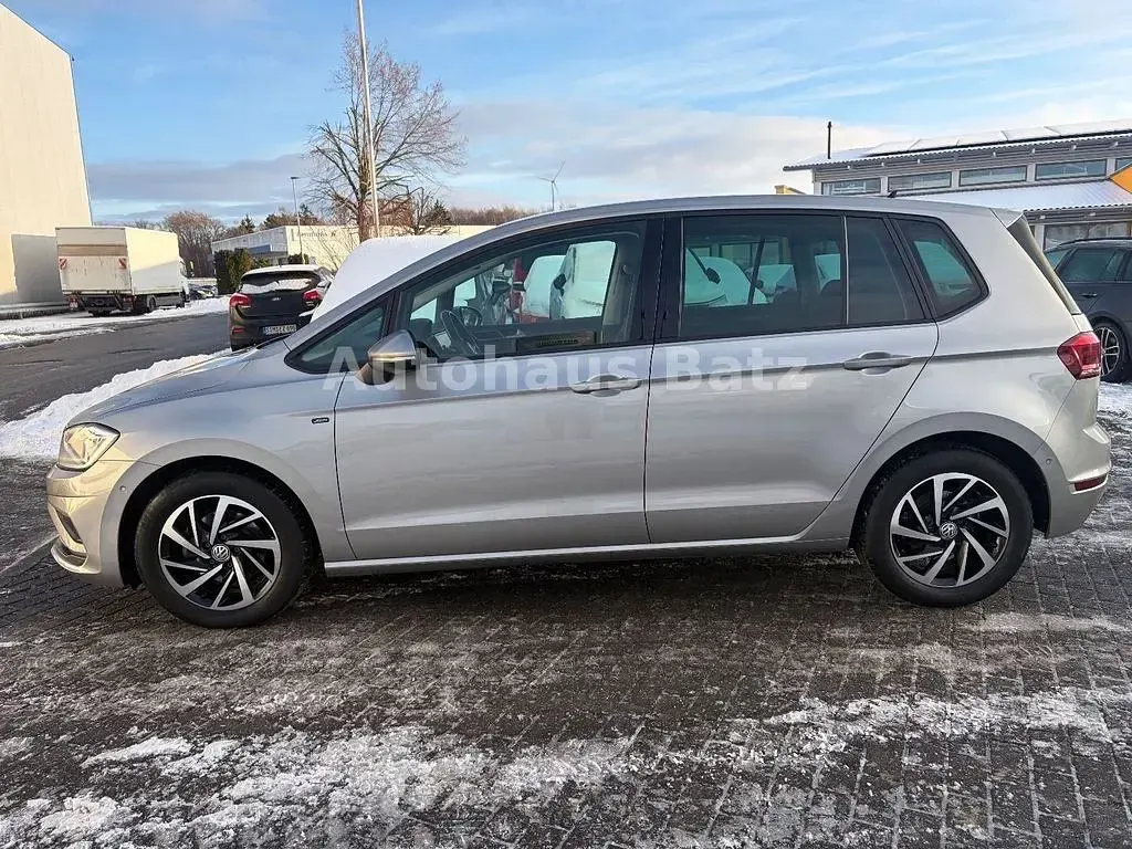 Gebraucht VW Golf Sportsvan Join 150 PS (110 kW) 2018 Silber Van / Kleinbus