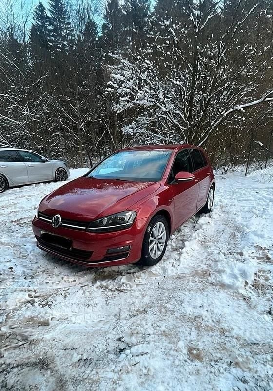 Rot Gebraucht 2015 VW Golf VII LOUNGE Kleinwagen | 10.250 € (Guter Preis) - Bild 1/4