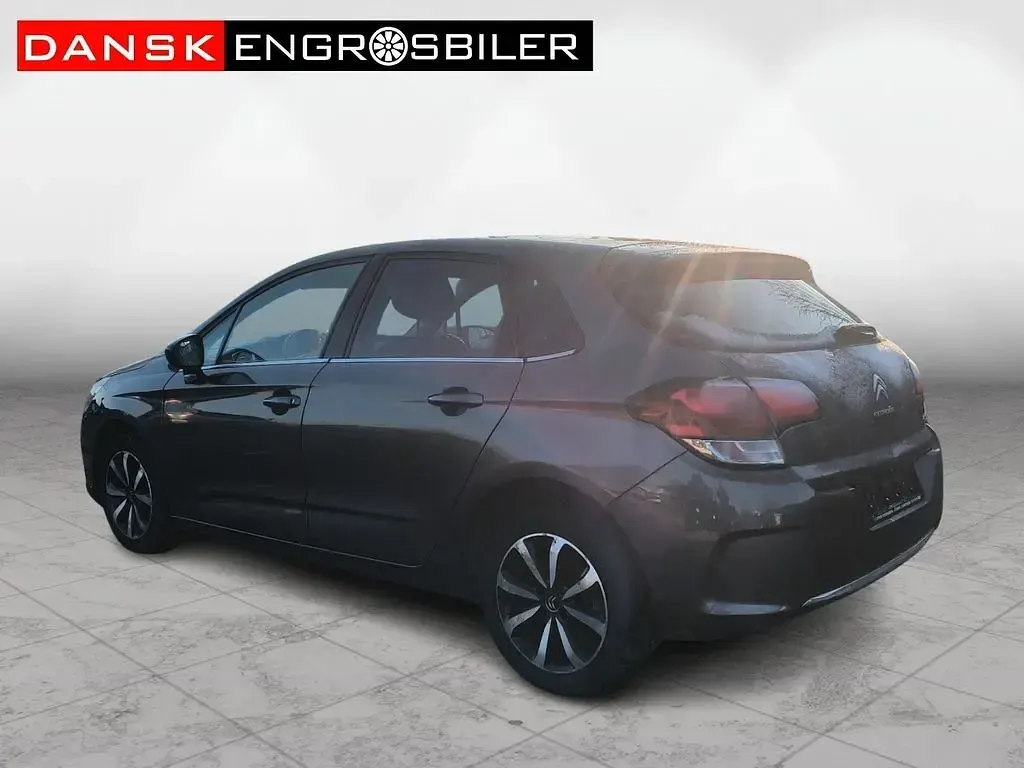 Used Citroën C4 SELECTION 99 HP (72 kW) 2018 Black Sedan