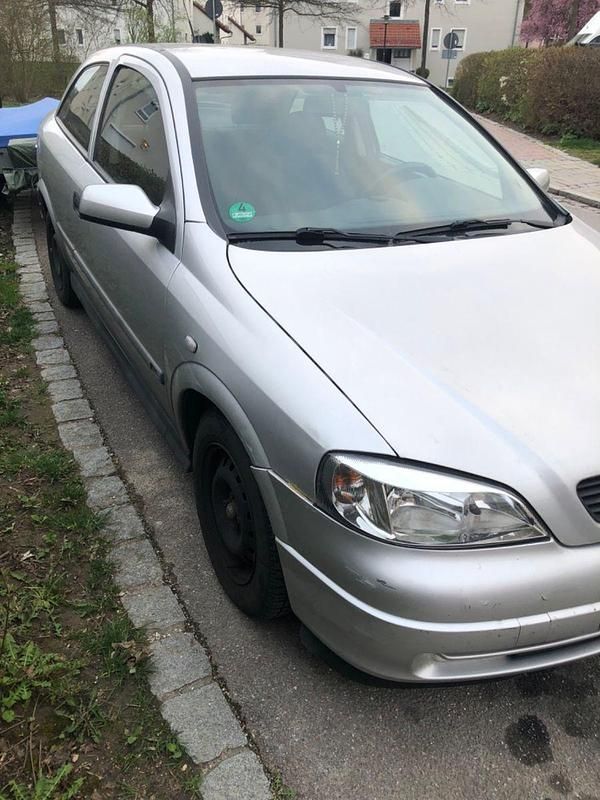 Second-hand Opel Astra 84 CP (61 kW) 2000 Gri Coupe